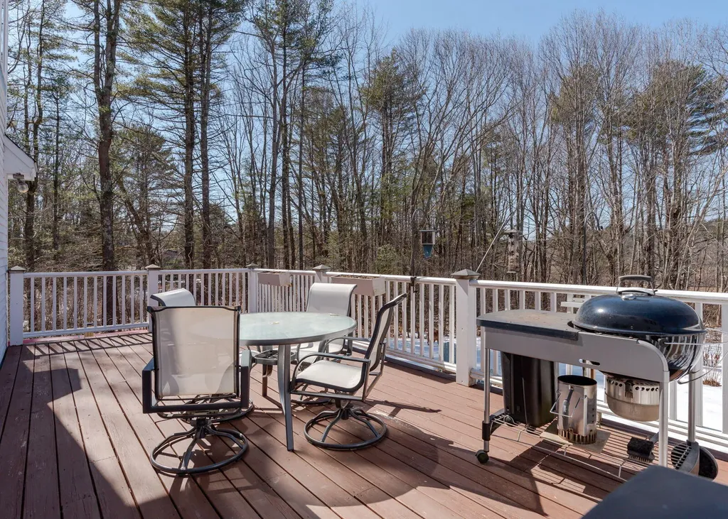 7 Evergreen Drive Arundel ME 04046