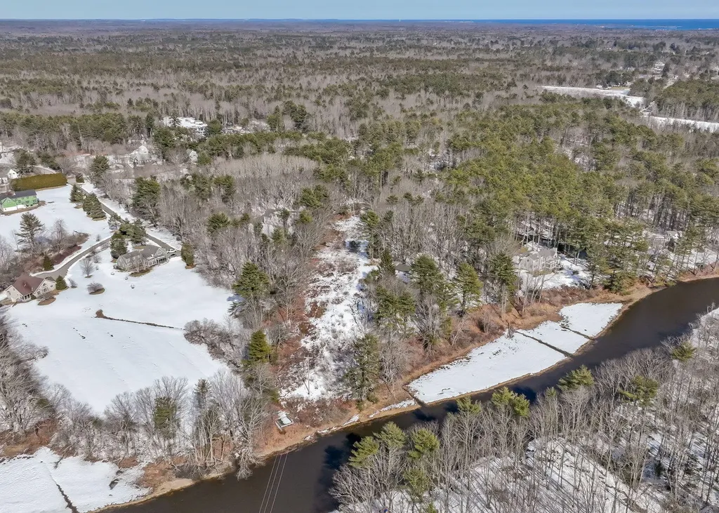 7 Evergreen Drive Arundel ME 04046