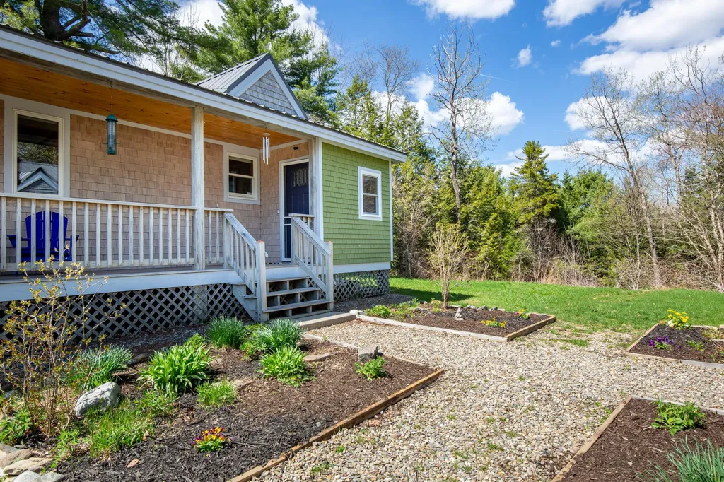 199 Main Street Richmond ME 04357