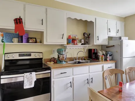 24 Manning Drive West Gardiner ME 04345