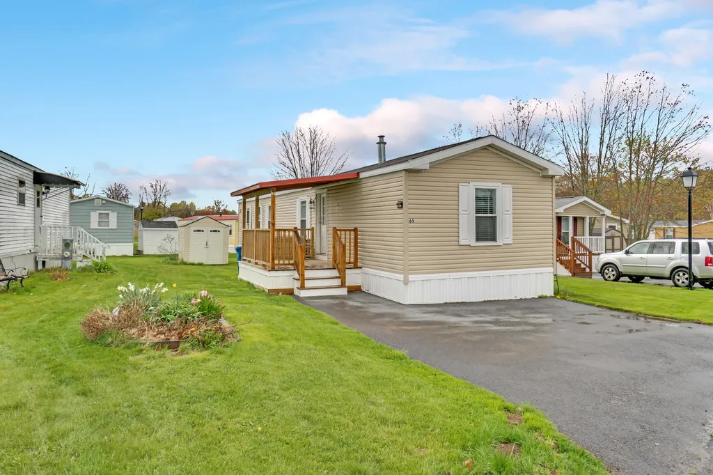 65 Blackberry Place Kittery ME 03904
