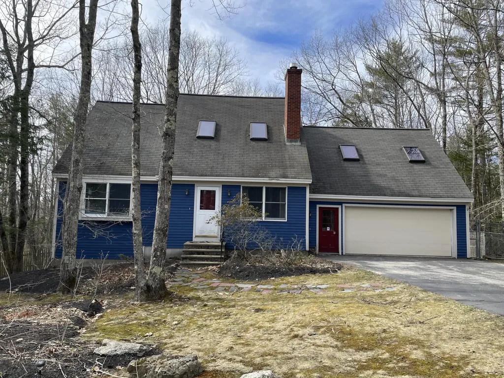 45 Mast Road Falmouth ME 04105