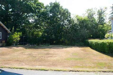 84 Elsmere Avenue South Portland ME 04106