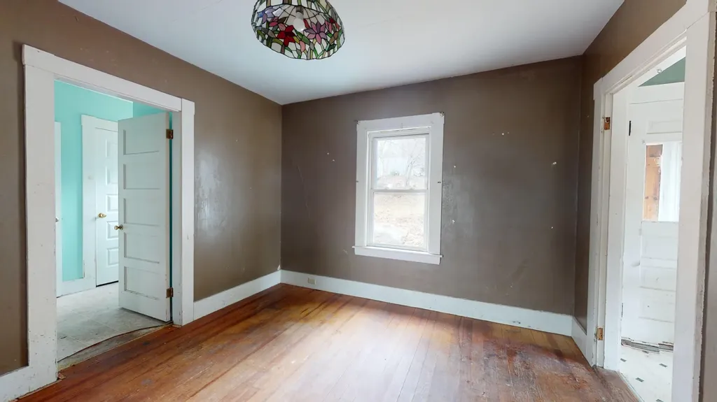 636 Spring Avenue Rumford ME 04276