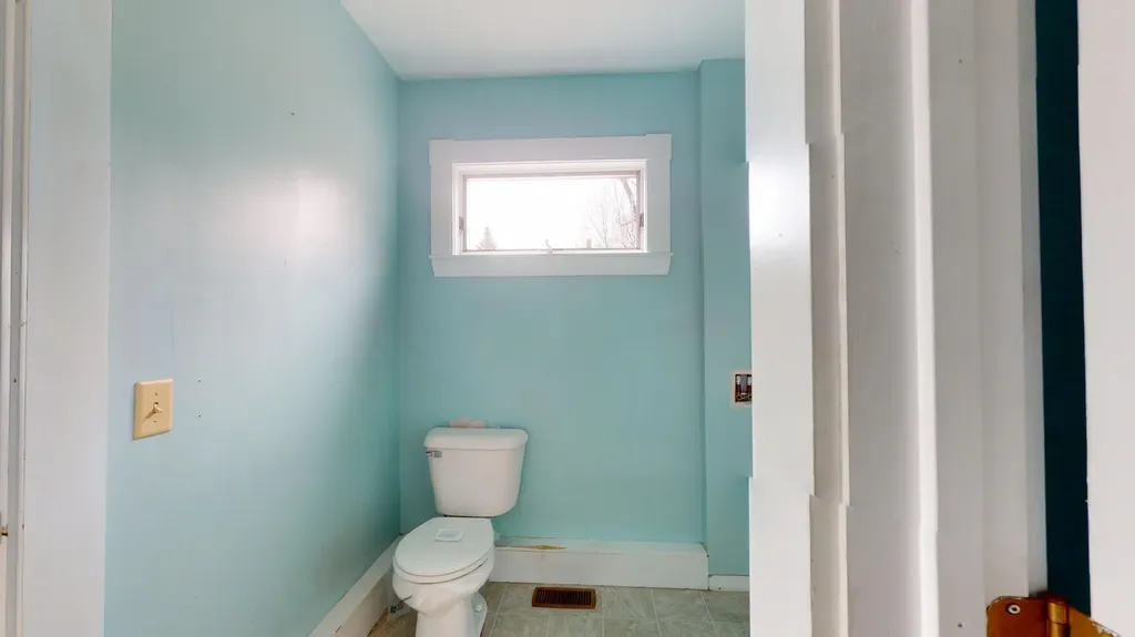 636 Spring Avenue Rumford ME 04276