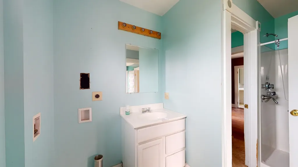 636 Spring Avenue Rumford ME 04276