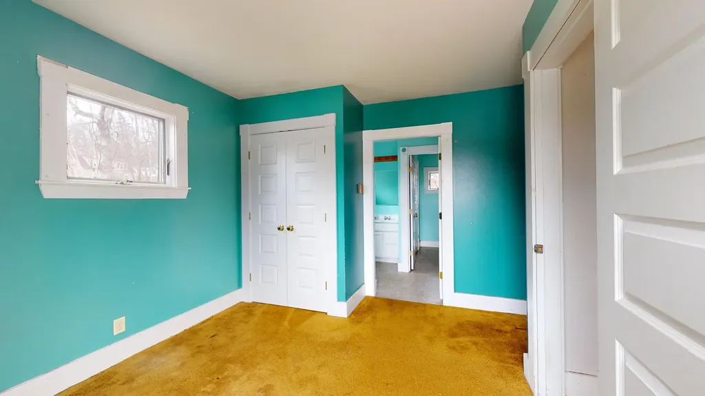 636 Spring Avenue Rumford ME 04276