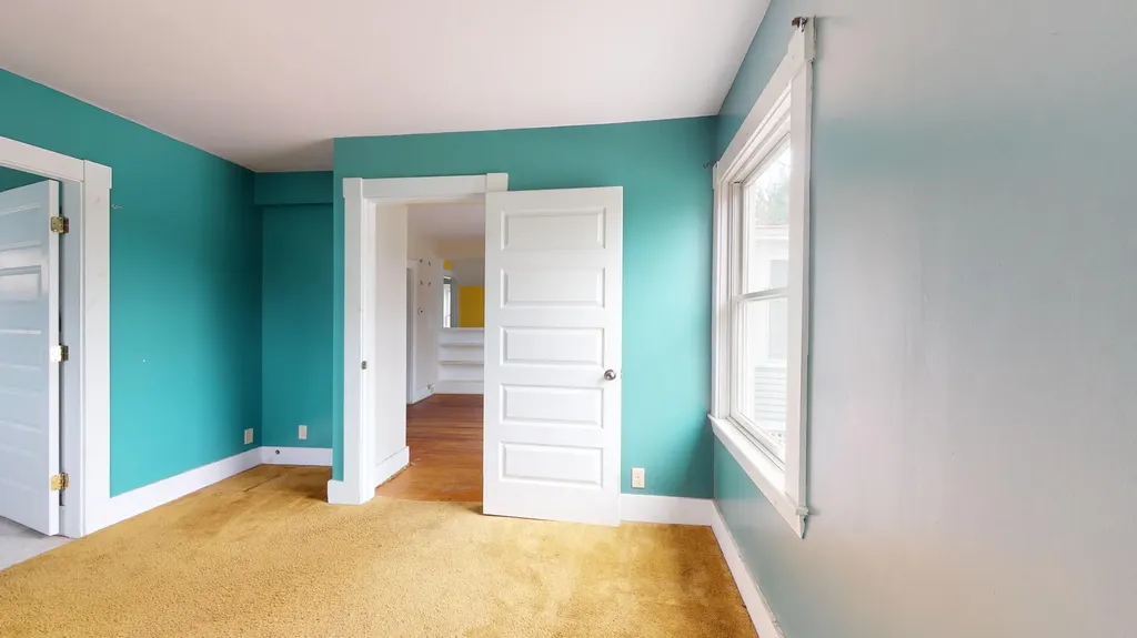 636 Spring Avenue Rumford ME 04276