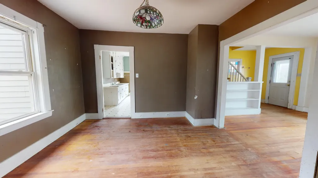 636 Spring Avenue Rumford ME 04276