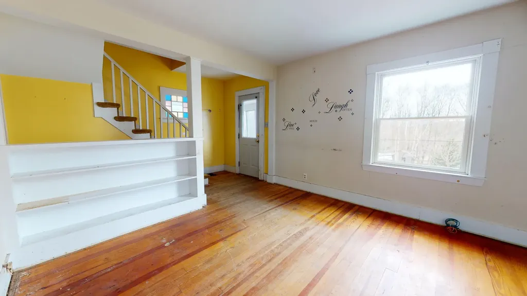 636 Spring Avenue Rumford ME 04276
