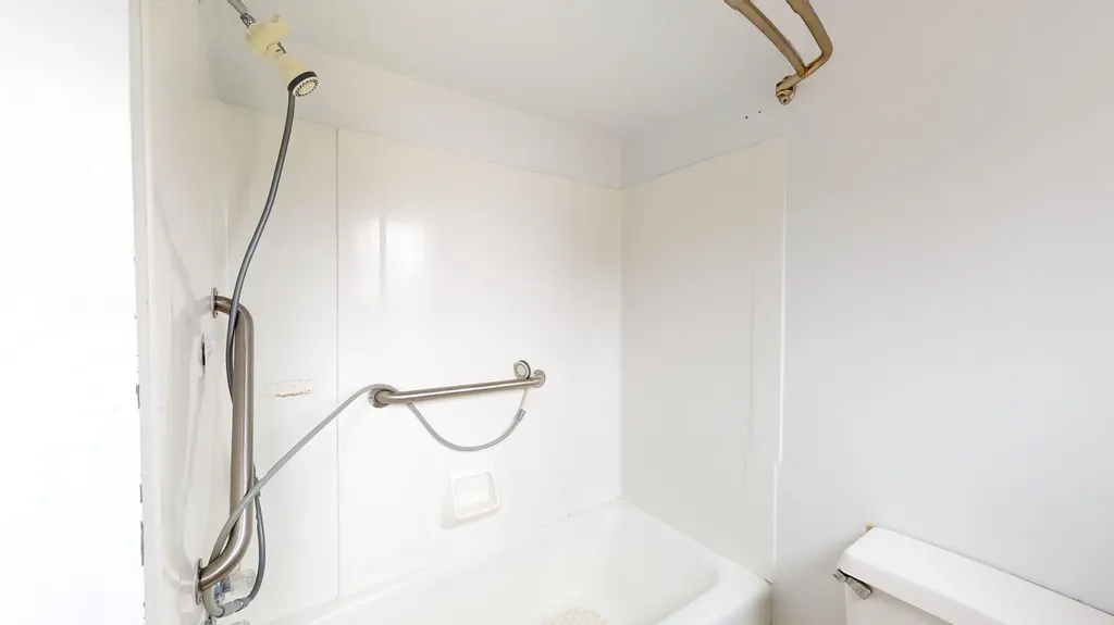 636 Spring Avenue Rumford ME 04276
