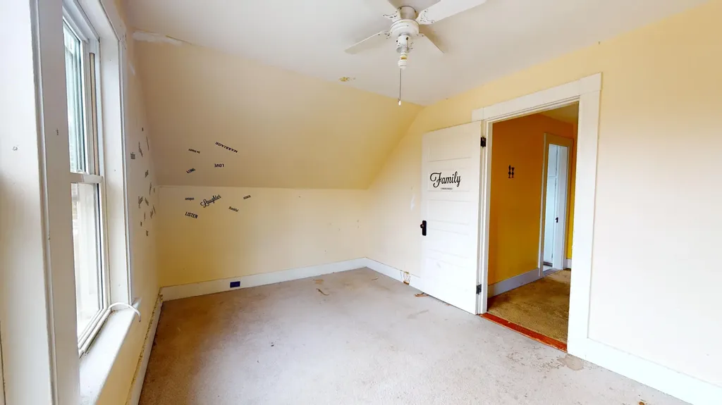 636 Spring Avenue Rumford ME 04276
