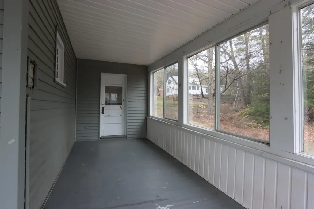 636 Spring Avenue Rumford ME 04276