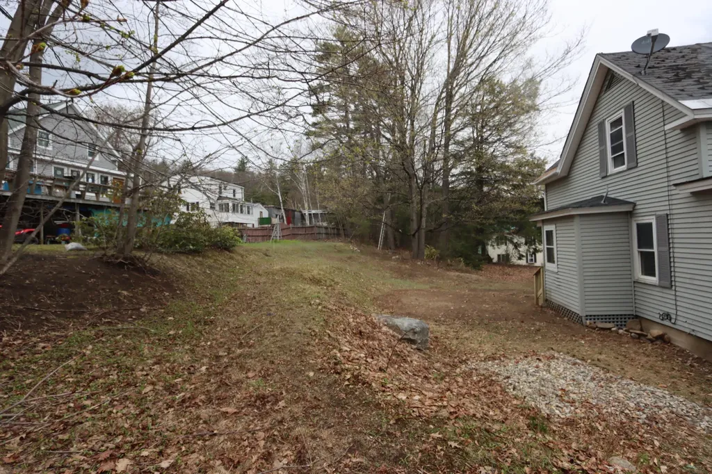 636 Spring Avenue Rumford ME 04276