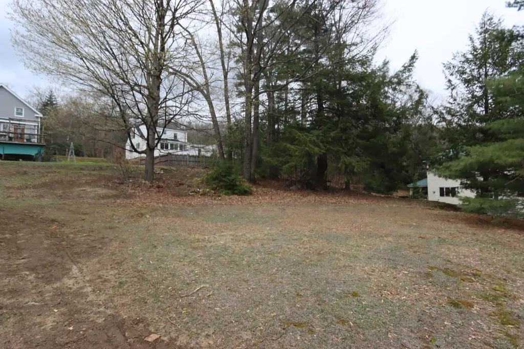 636 Spring Avenue Rumford ME 04276