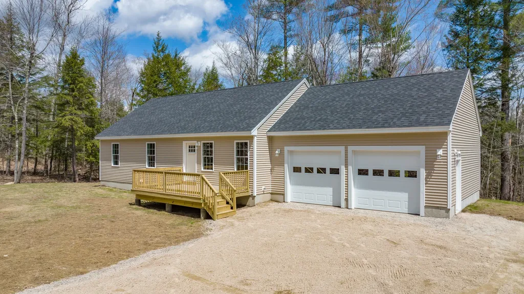 29 Sage Lane Lebanon ME 04027