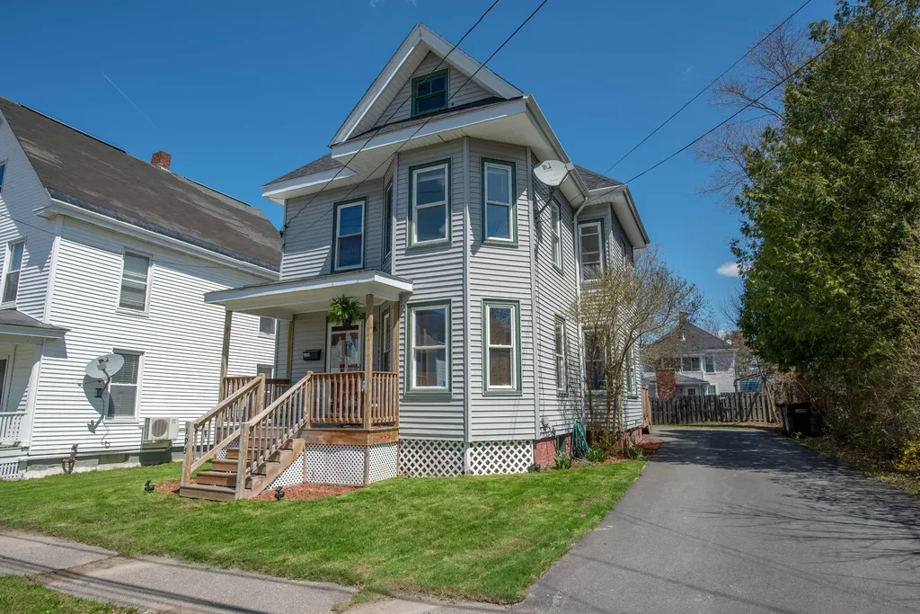 195 Parkview Avenue Bangor ME 04401