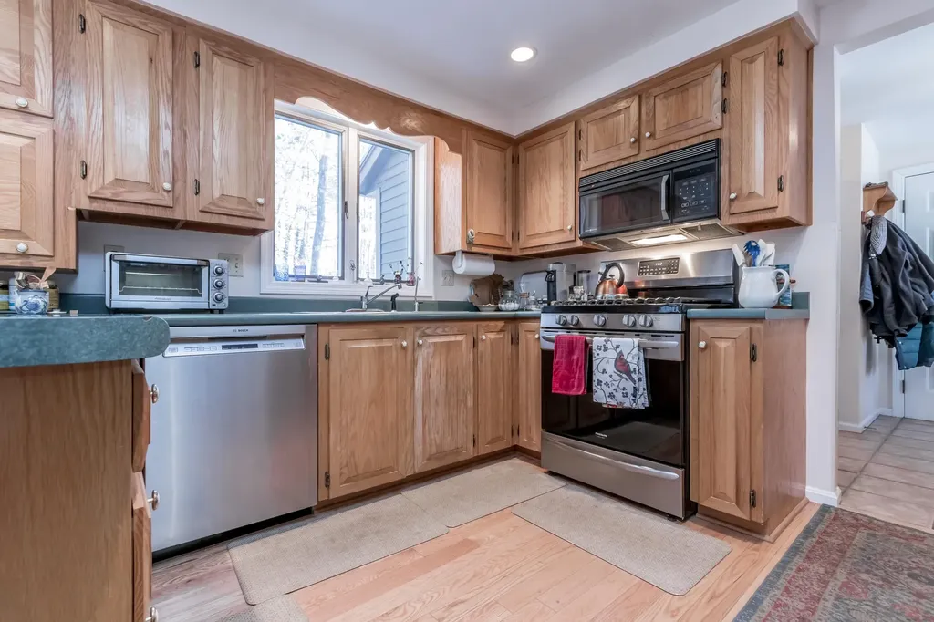 11 Ottawa Woods Road Scarborough ME 04074