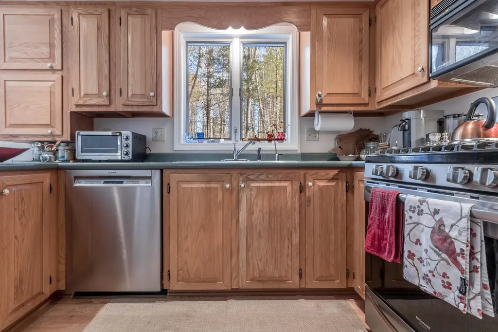 11 Ottawa Woods Road Scarborough ME 04074