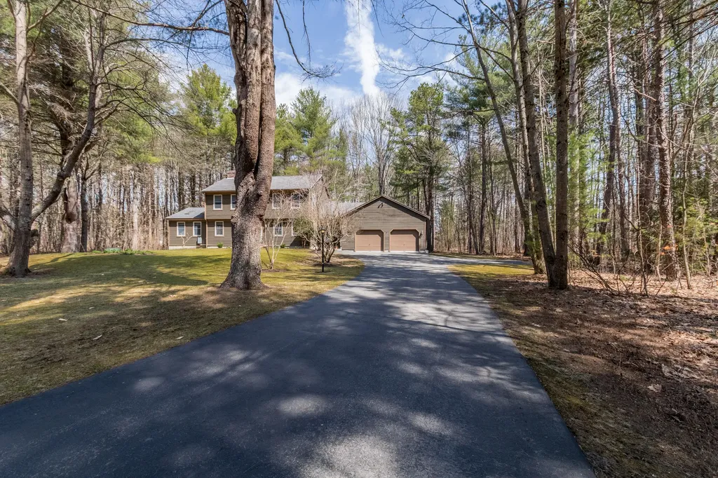 11 Ottawa Woods Road Scarborough ME 04074