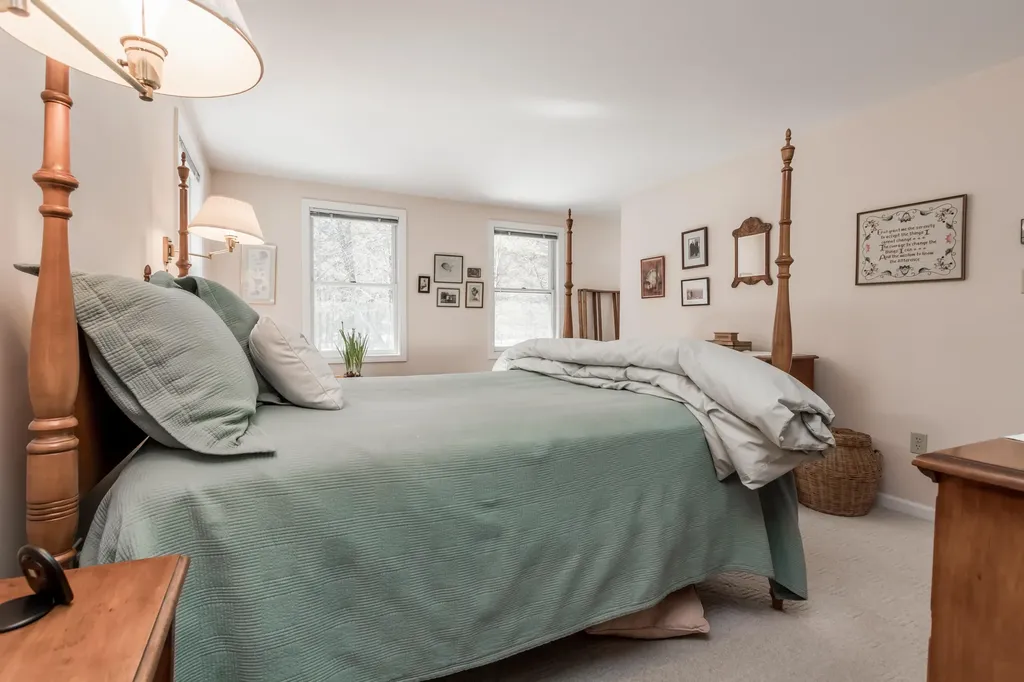 11 Ottawa Woods Road Scarborough ME 04074