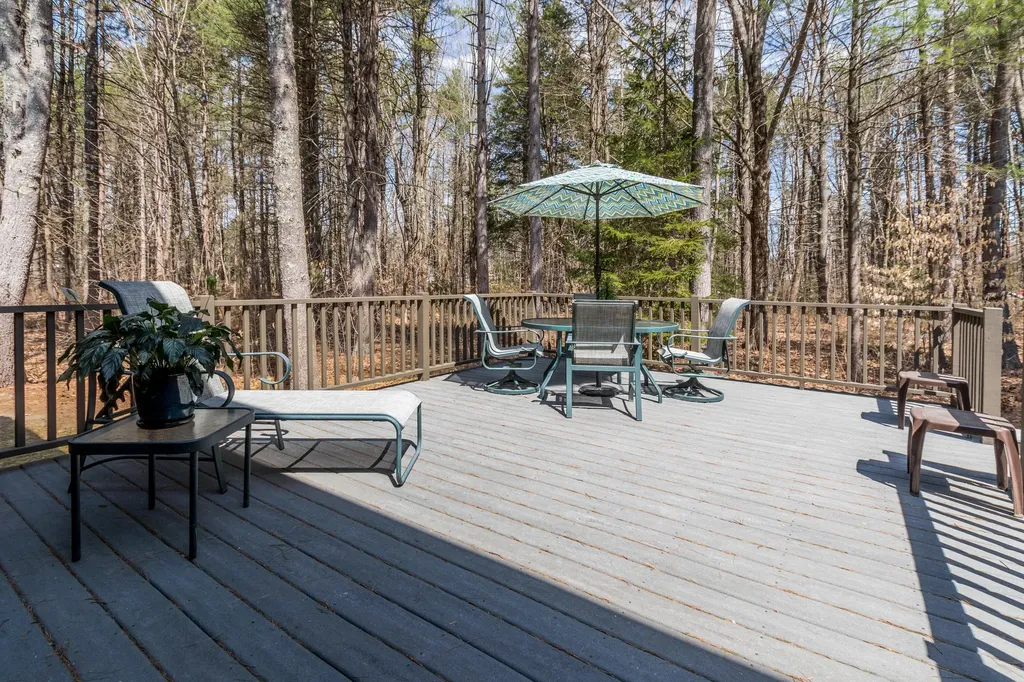 11 Ottawa Woods Road Scarborough ME 04074