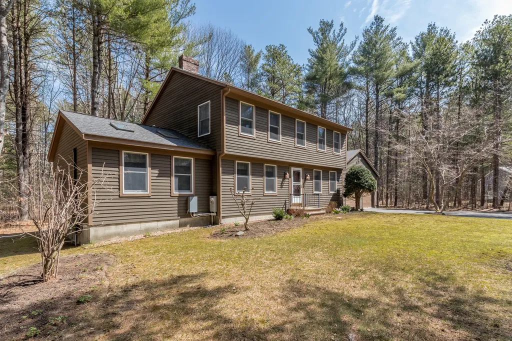 11 Ottawa Woods Road Scarborough ME 04074