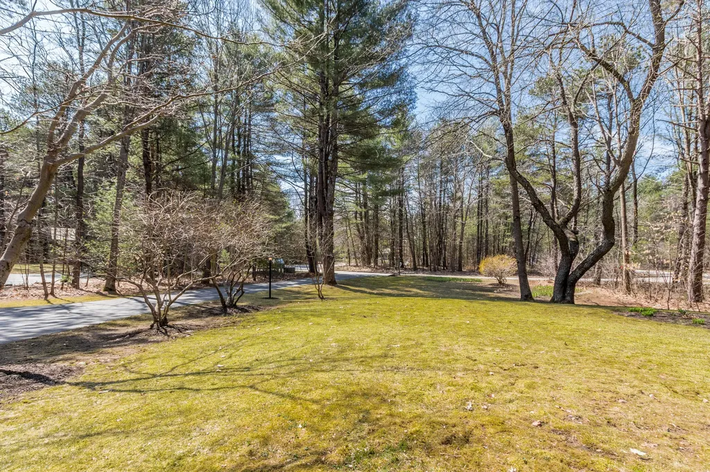 11 Ottawa Woods Road Scarborough ME 04074