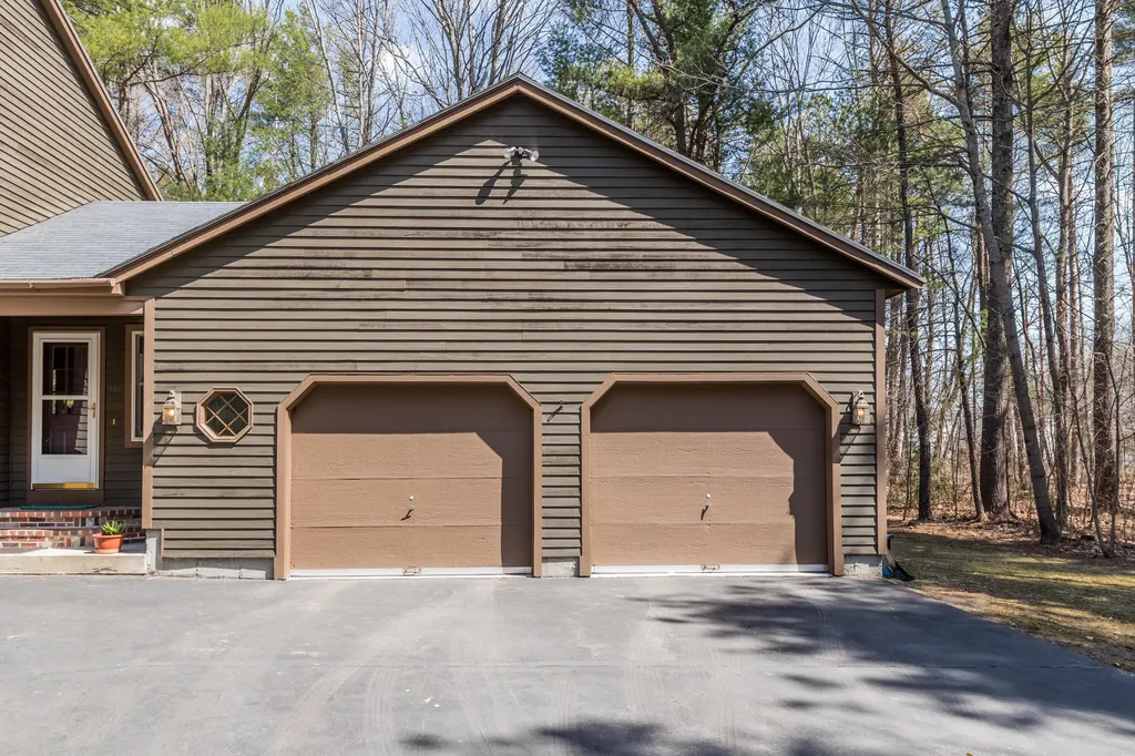 11 Ottawa Woods Road Scarborough ME 04074