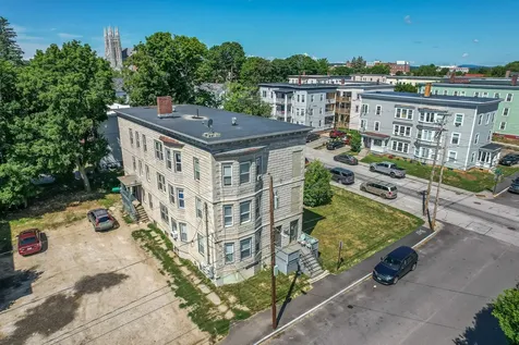 39 Howard Street Lewiston ME 04240