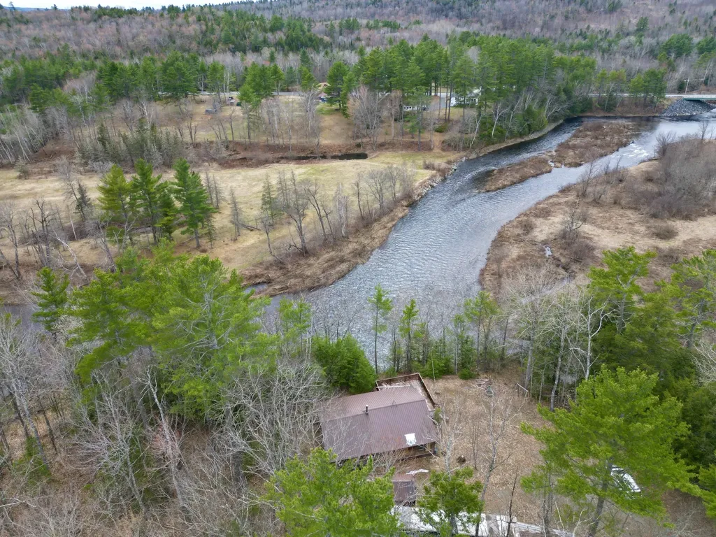44 Davidson Road Abbot ME 04406