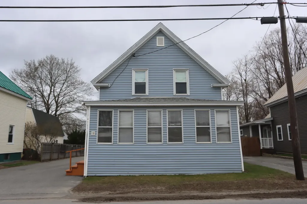 18 Grove Street Waterville ME 04901