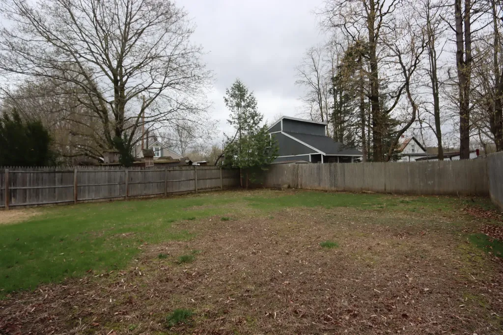18 Grove Street Waterville ME 04901