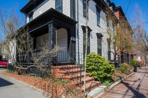 23 Pine Street Portland ME 04102