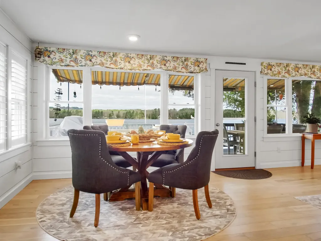 668 Memorial Drive Winthrop ME 04364