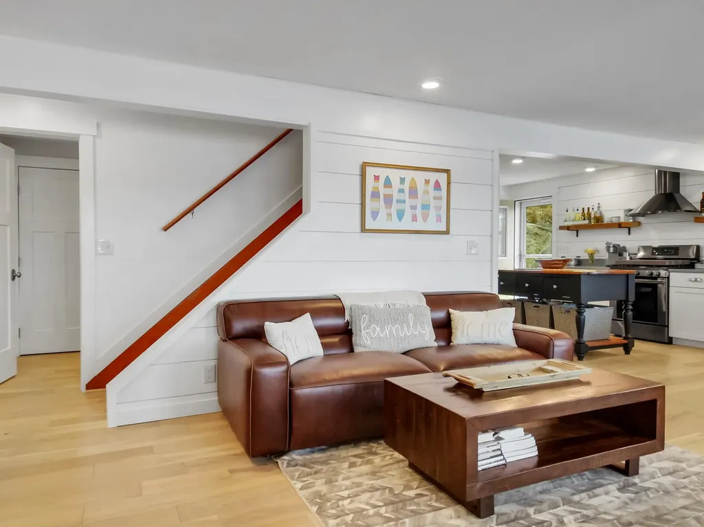668 Memorial Drive Winthrop ME 04364