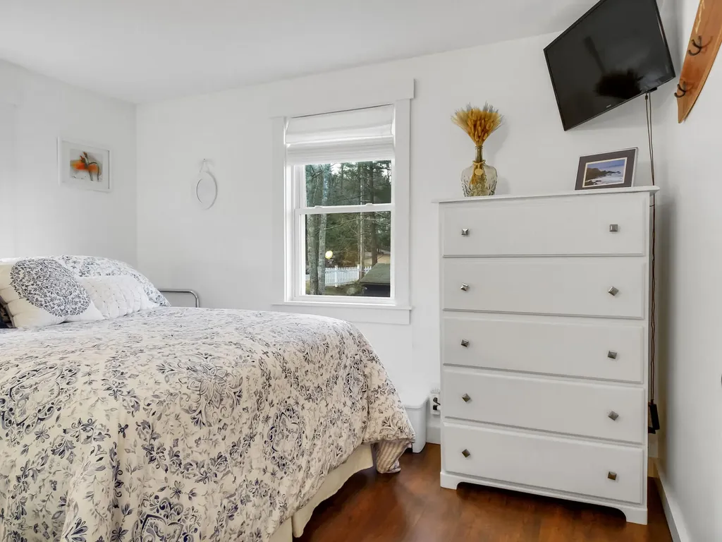 668 Memorial Drive Winthrop ME 04364