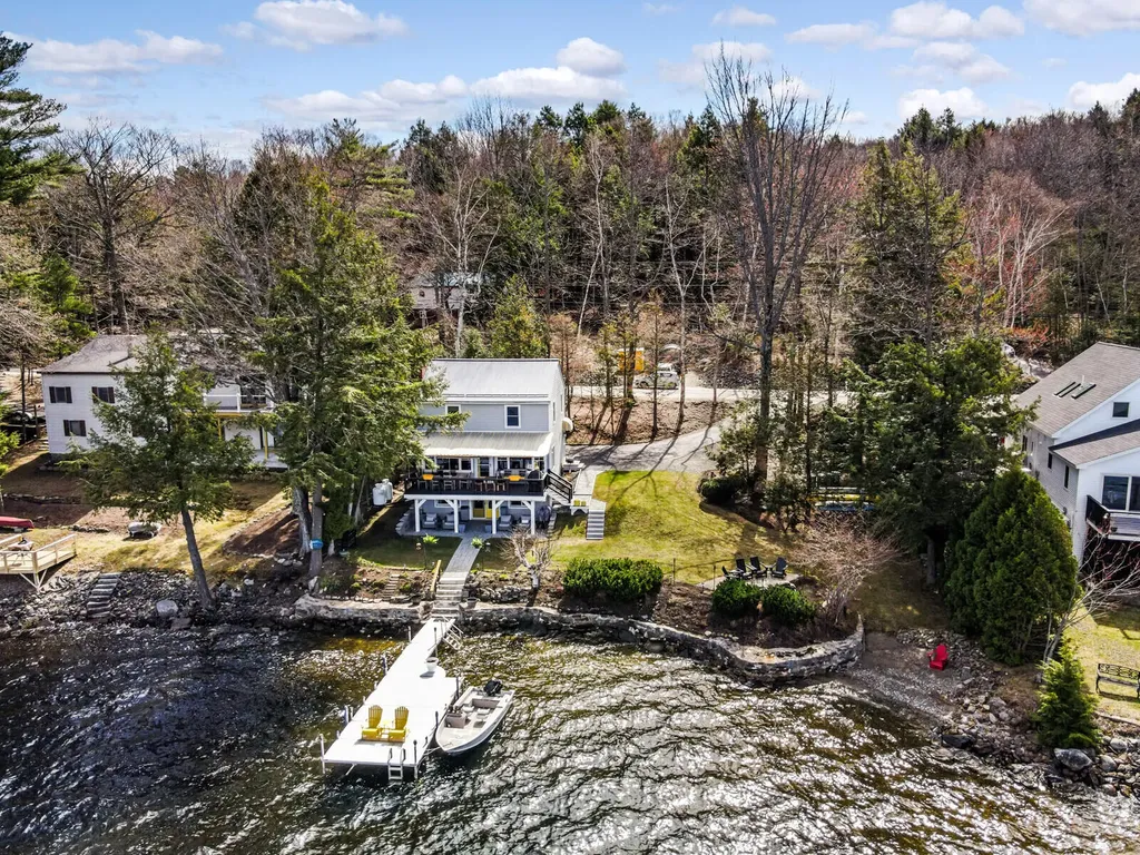 668 Memorial Drive Winthrop ME 04364