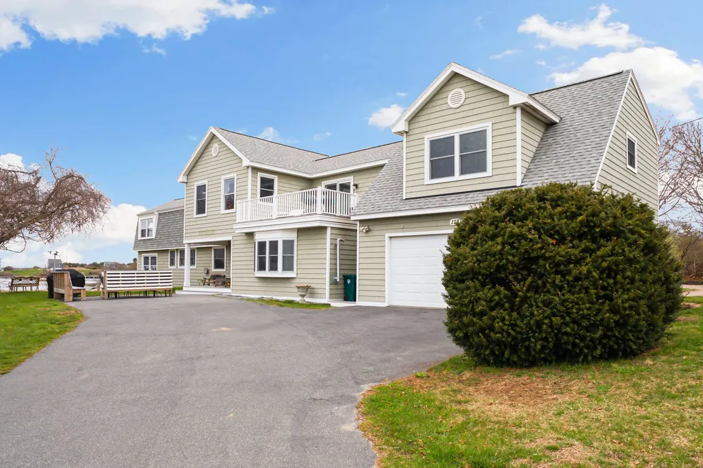 113 Mile Stretch Road Biddeford ME 04005