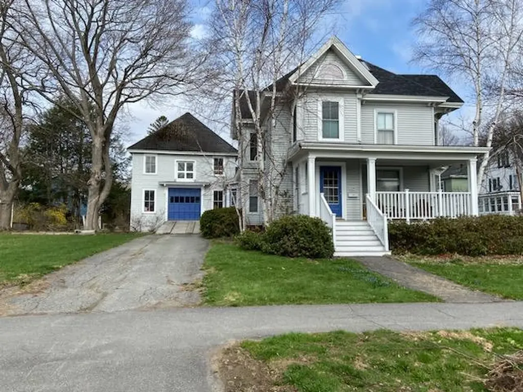 139 W Broadway Bangor ME 04401