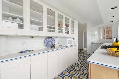 835 Seashore Avenue Portland ME 04108