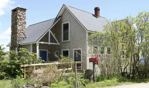 835 Seashore Avenue Portland ME 04108