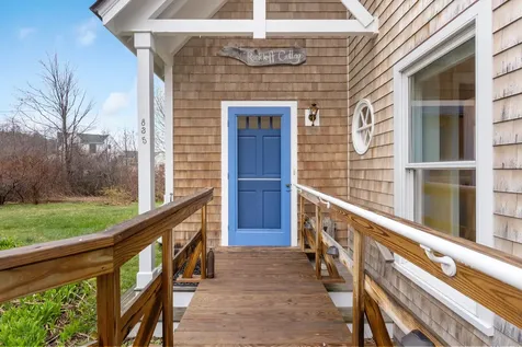 835 Seashore Avenue Portland ME 04108
