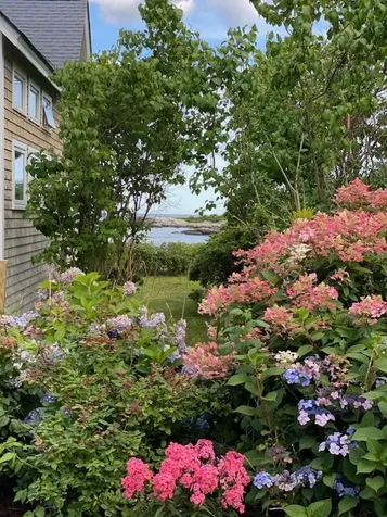 835 Seashore Avenue Portland ME 04108