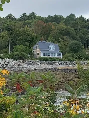 835 Seashore Avenue Portland ME 04108