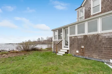 835 Seashore Avenue Portland ME 04108