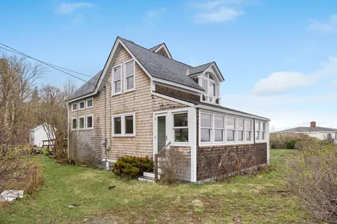 835 Seashore Avenue Portland ME 04108