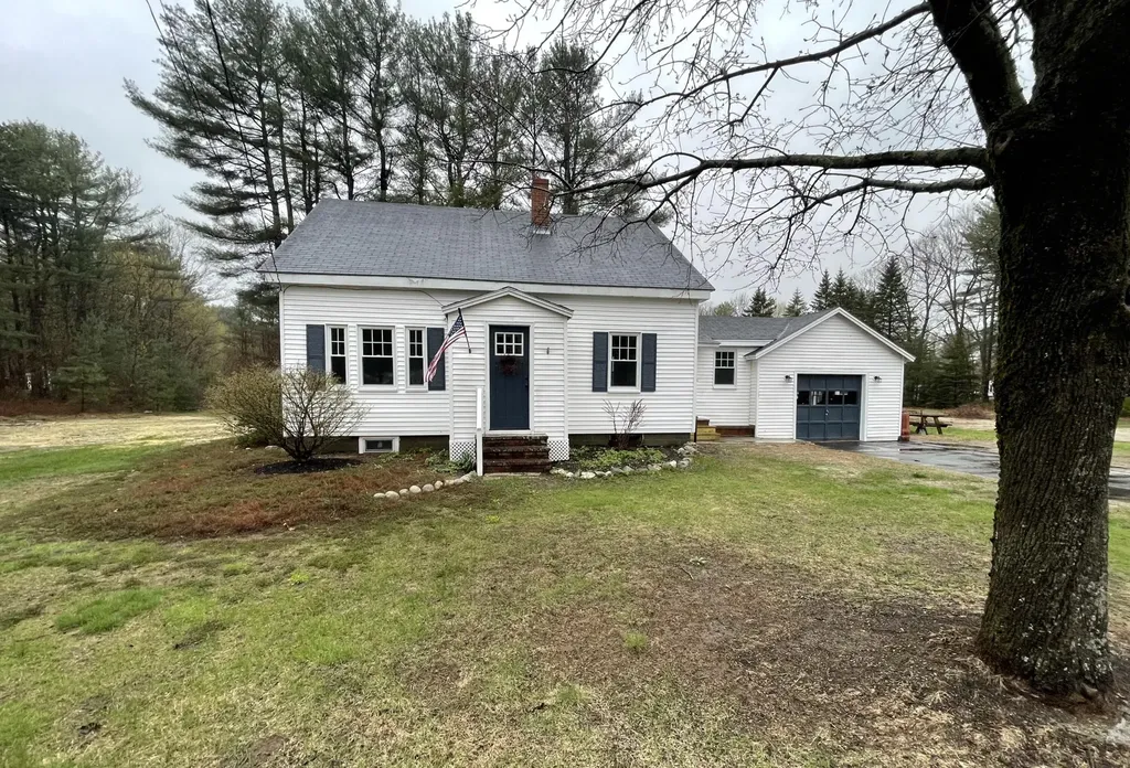 200 Weymouth Road Gray ME 04039