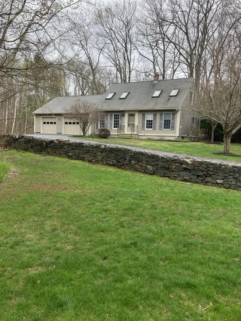 19 Cape Woods Drive Cape Elizabeth ME 04107