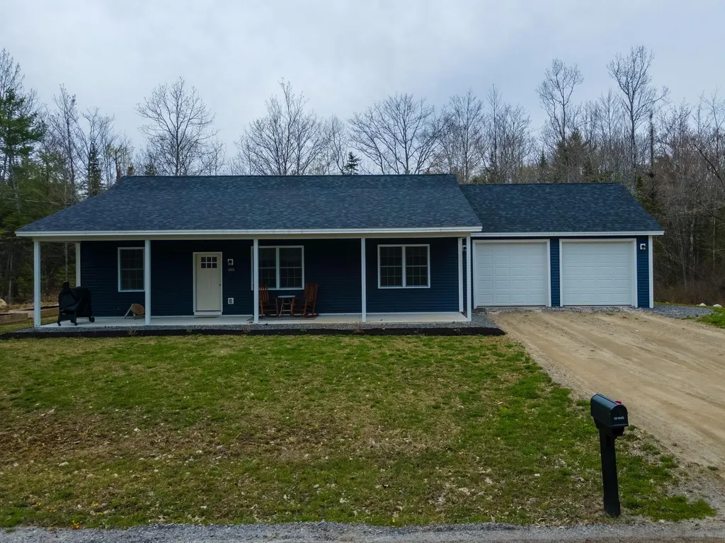 105 Matthew Lane West Gardiner ME 04345
